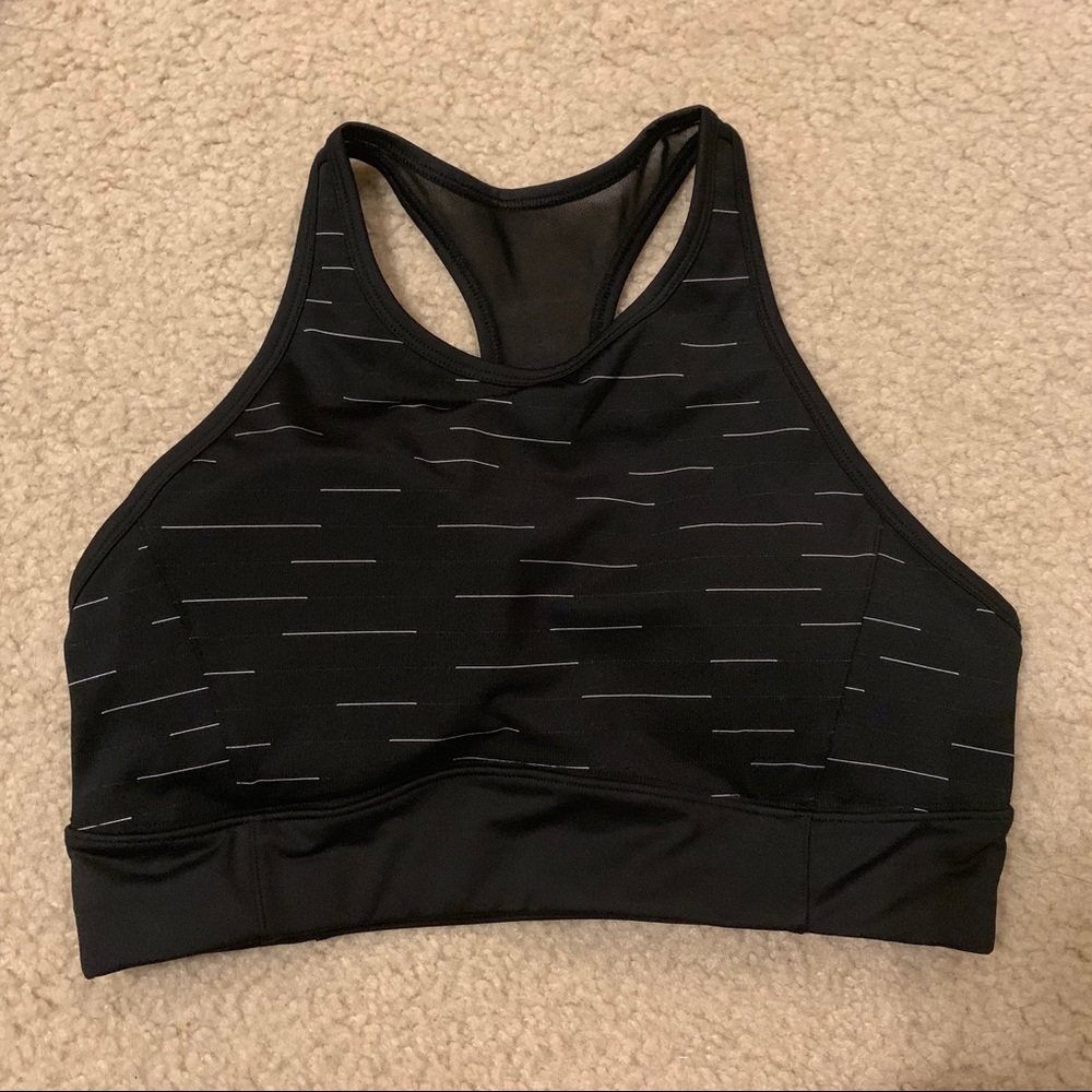 Lucy high neck raceback sports bra L